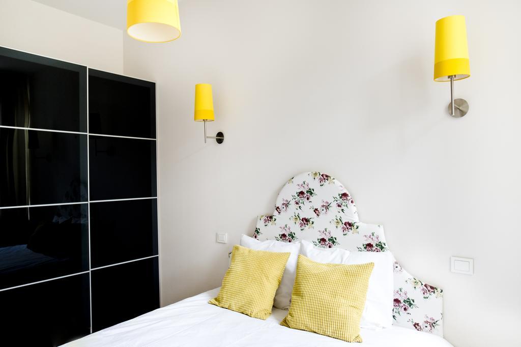 Bright Apartment In Old Town By Urban Rent Vilnius Buitenkant foto